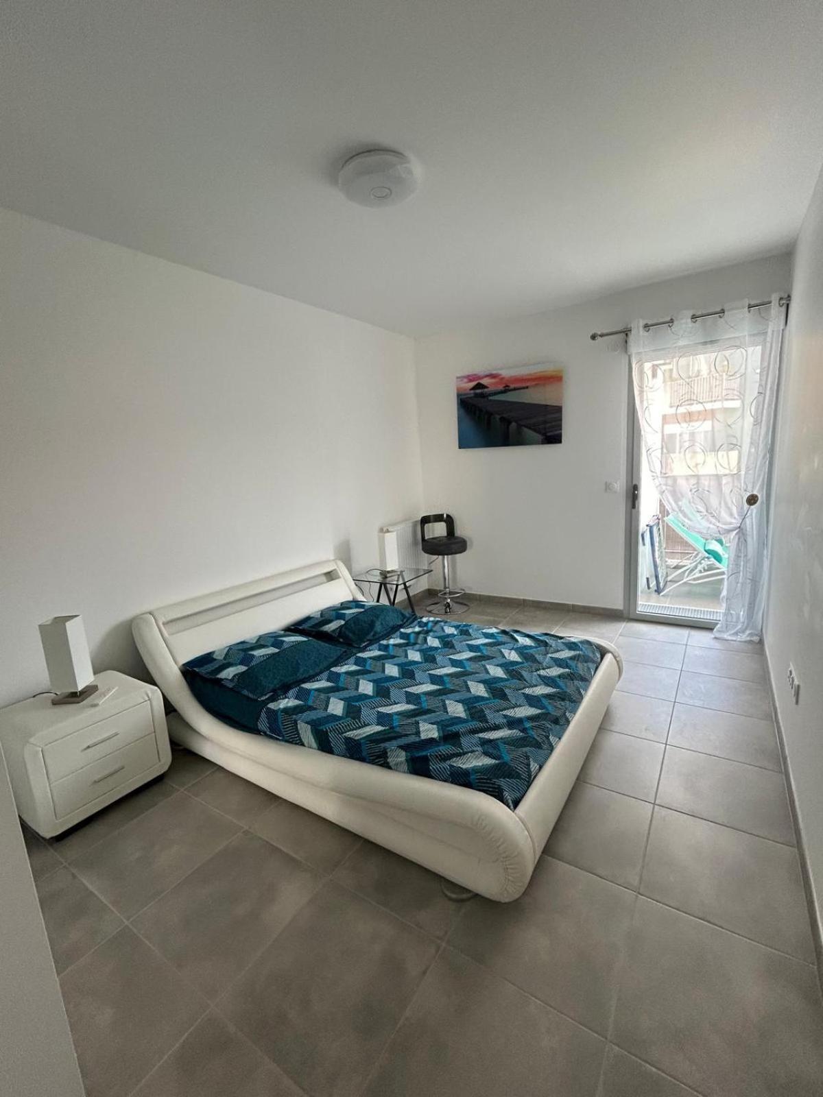Apartment T3 *